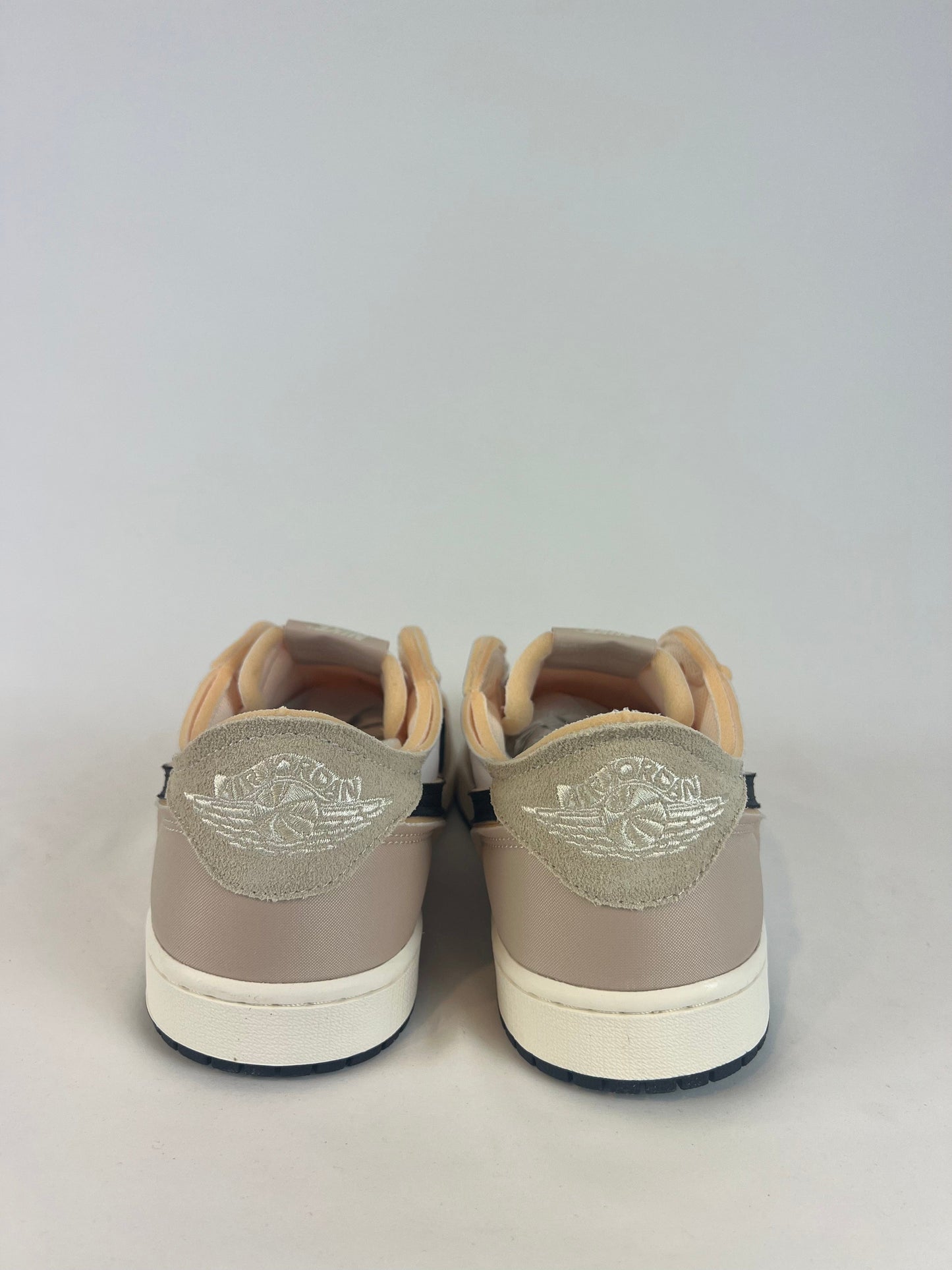 Jordan 1 Retro Low OG EX ‘Coconut Milk’