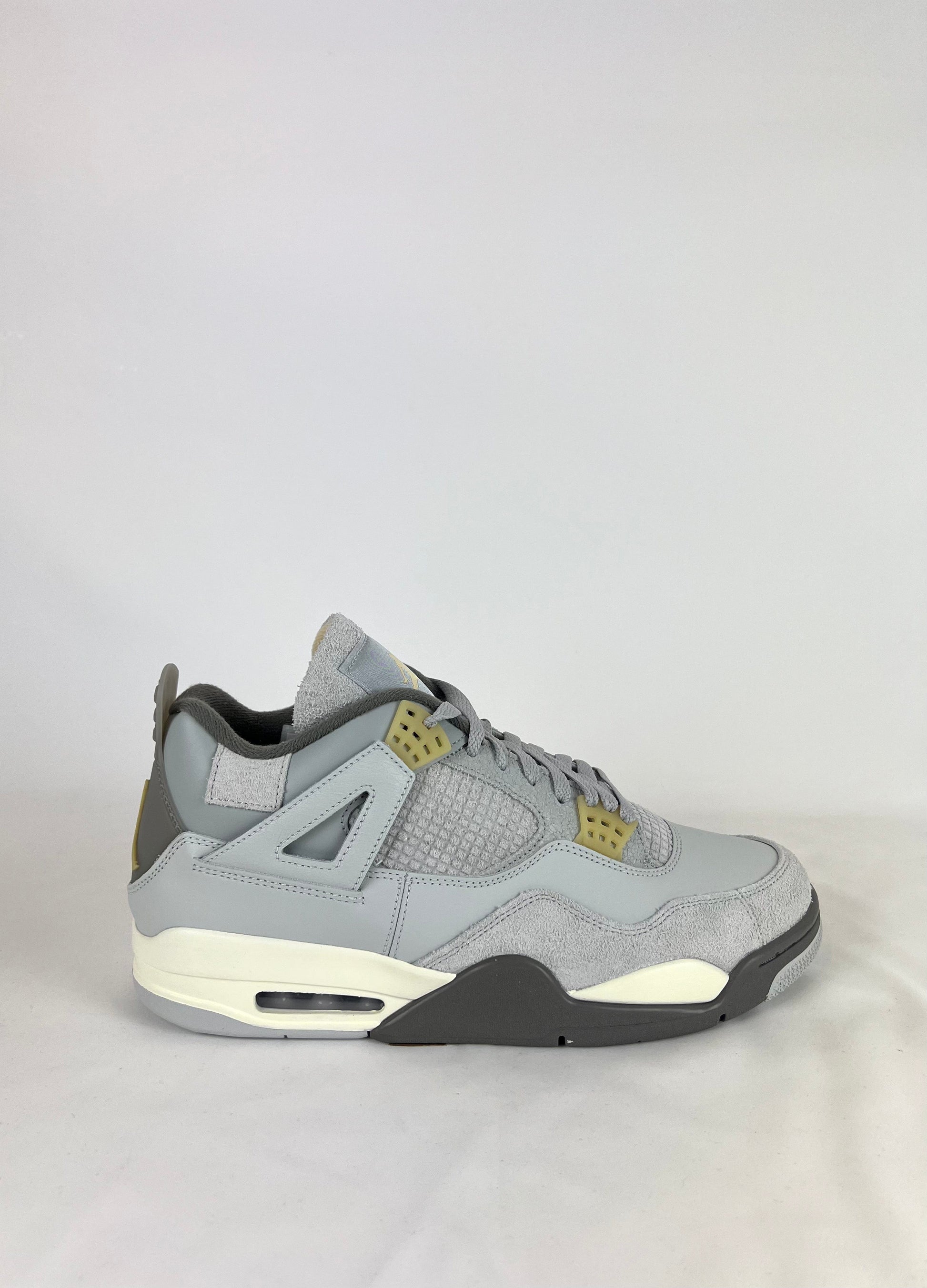 Jordan 4 SE Craft ‘Photon Dust’