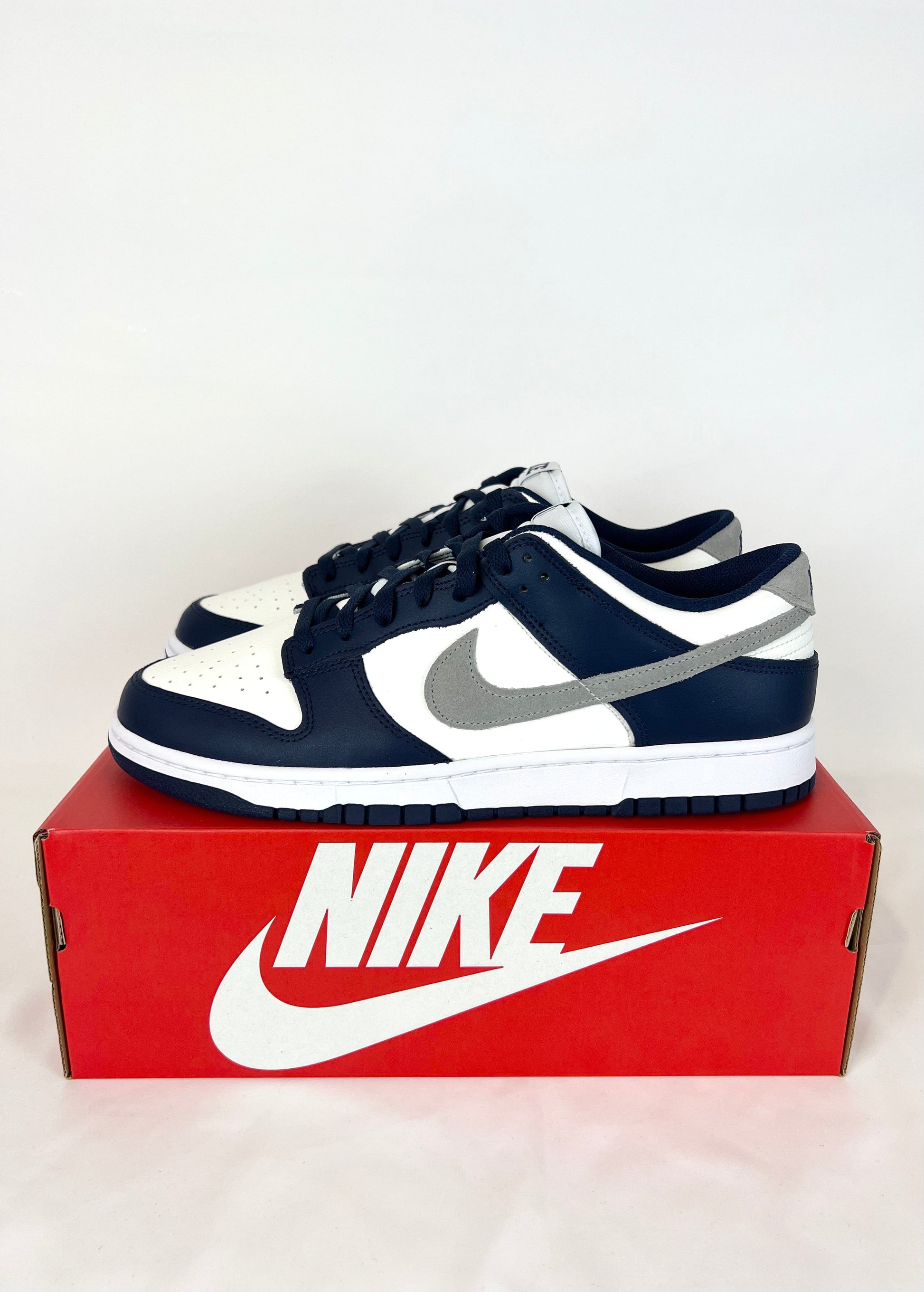 Nike Dunk Low 'Midnight Navy'