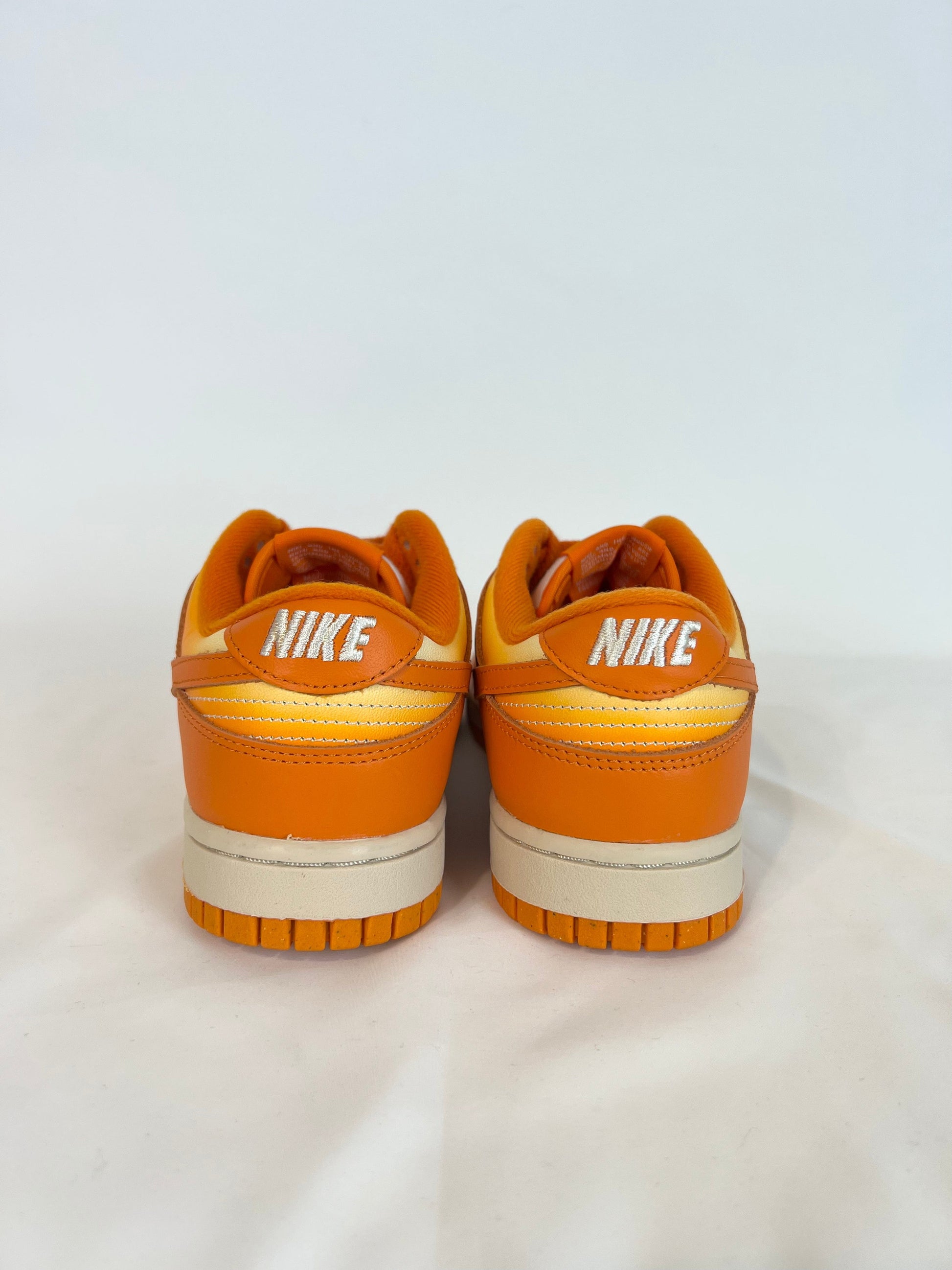 Nike Dunk Low Wmns 'Magma Orange'