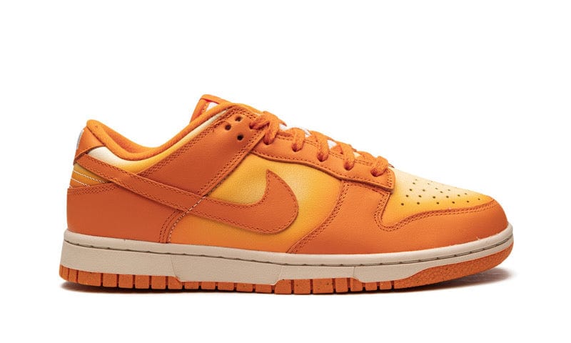 Nike Dunk Low Wmns 'Magma Orange'