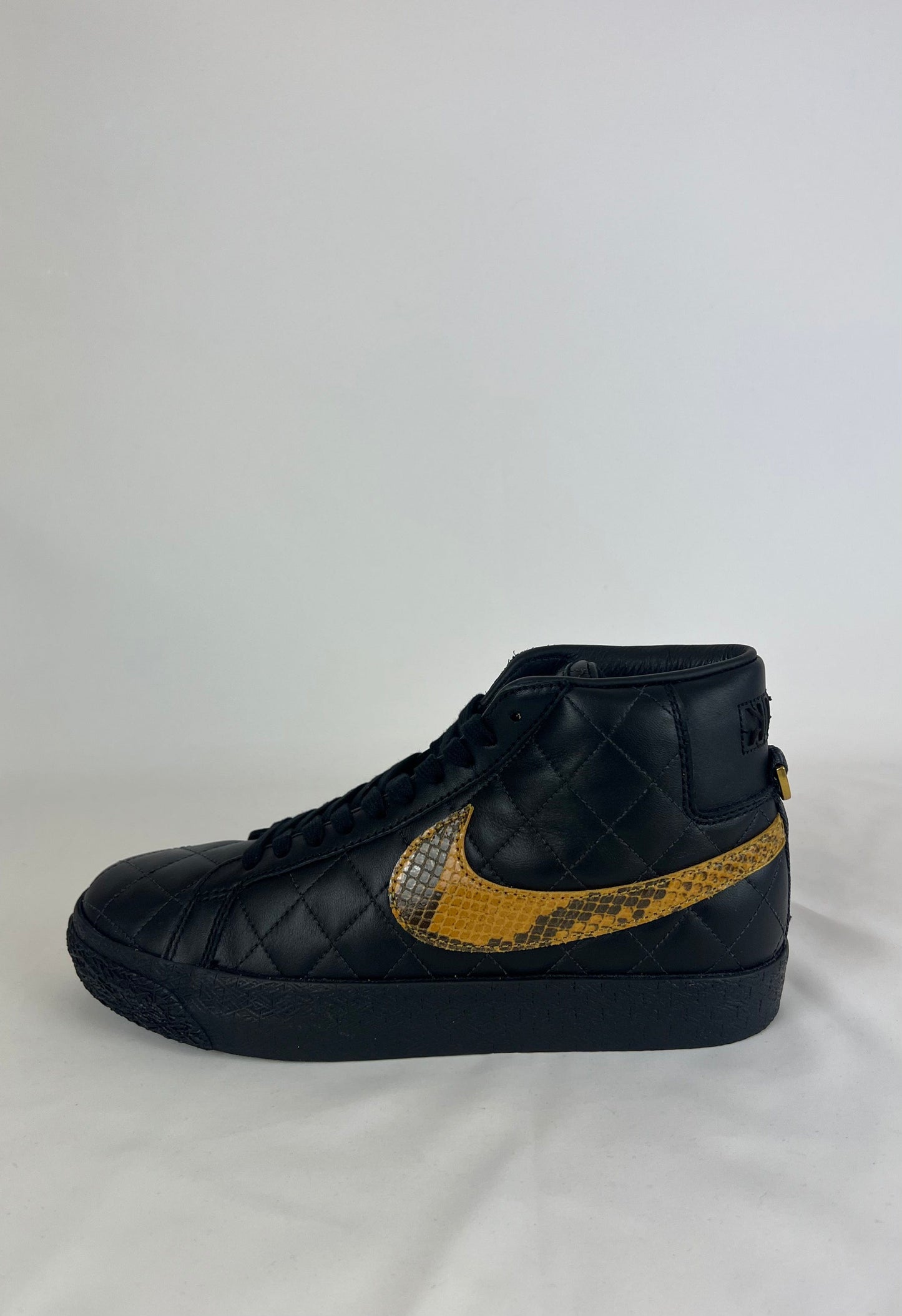 Nike/Supreme SB Blazer Mid QS Black